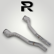 Laden Sie das Bild in den Galerie-Viewer, Ferrari Berlinetta F12 V12 6.3 Downpipe RP Catless